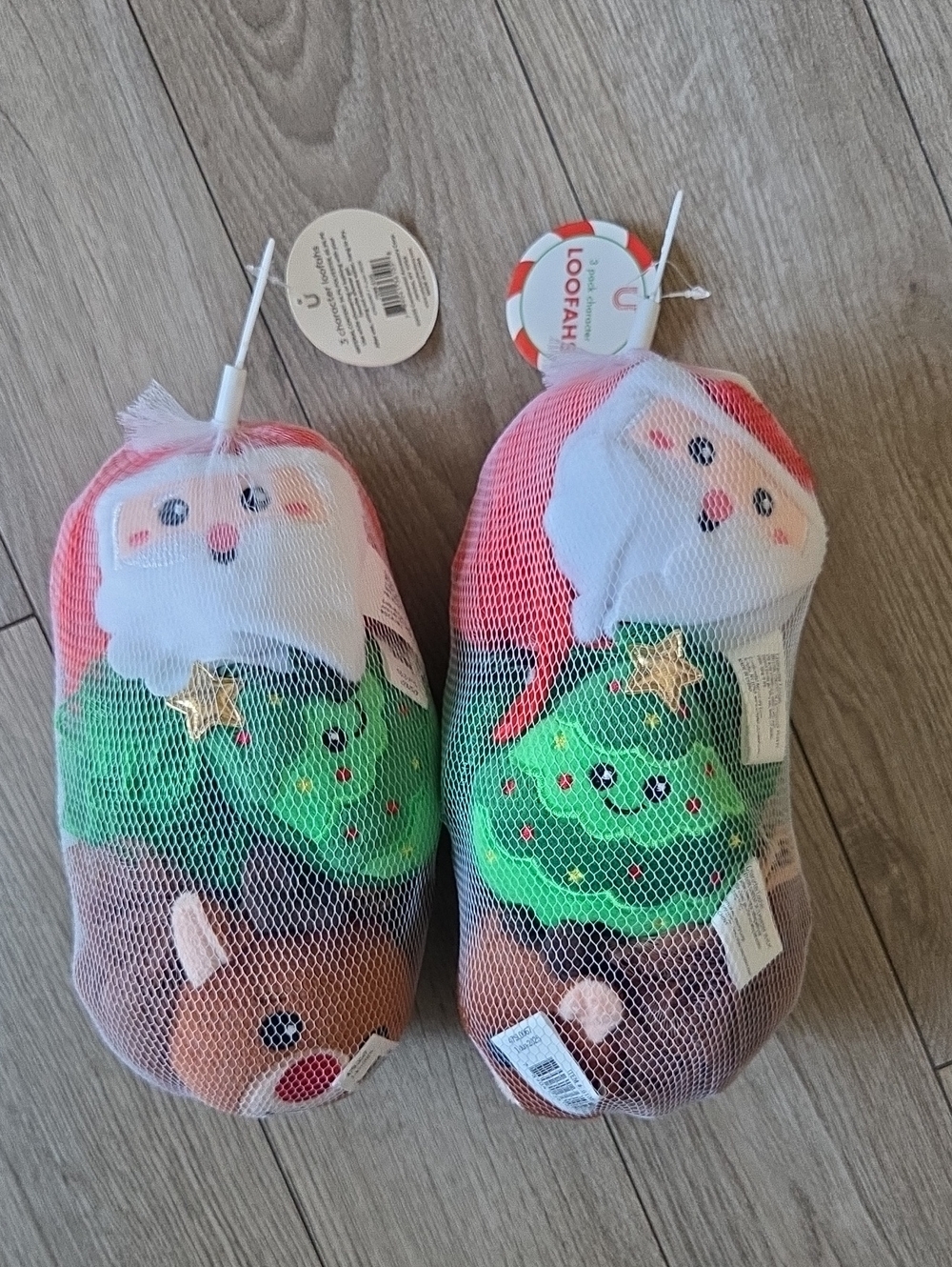 Holiday Plush Loofah Set - Red, Green, Brown